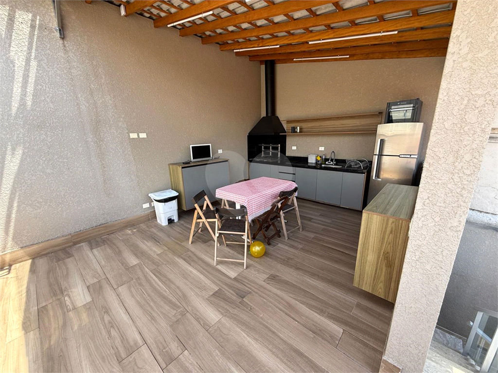 Bela casa assobradada, no bairro Jardim Franca próximo a Padaria Paris!