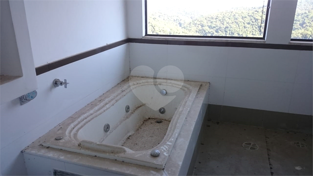 Casa de Condomínio à venda com 5 quartos, 400m² - Foto 22