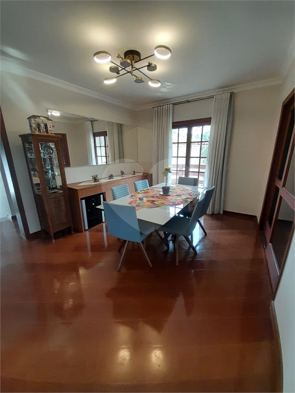 3 AMPLAS SUITES MAIS ECRITORIO MUITO VERDE E AMPLO QUINTAL