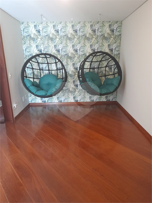 3 AMPLAS SUITES MAIS ECRITORIO MUITO VERDE E AMPLO QUINTAL