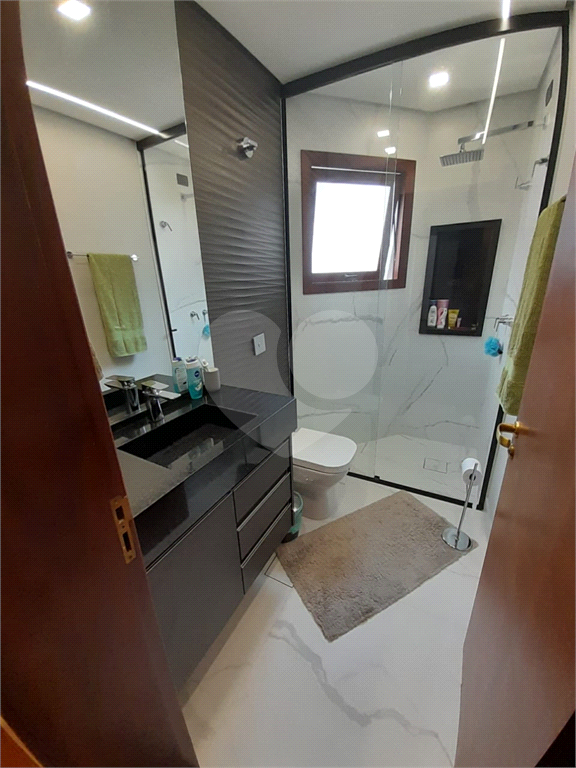 3 AMPLAS SUITES MAIS ECRITORIO MUITO VERDE E AMPLO QUINTAL