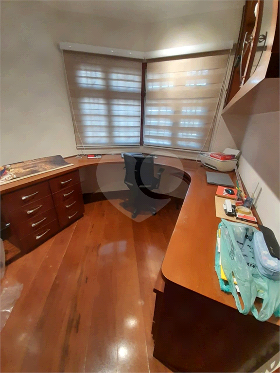 3 AMPLAS SUITES MAIS ECRITORIO MUITO VERDE E AMPLO QUINTAL