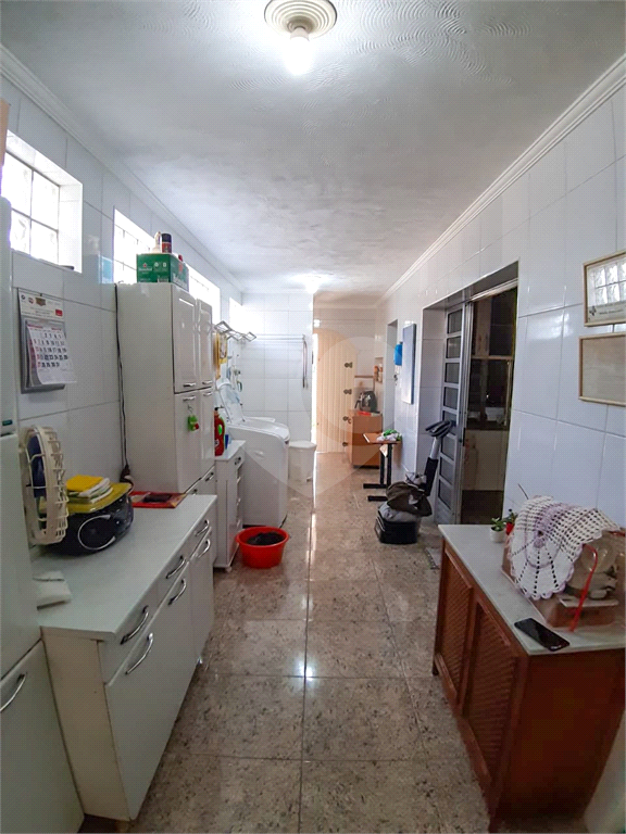 Casa à venda com 3 quartos, 200m² - Foto 23