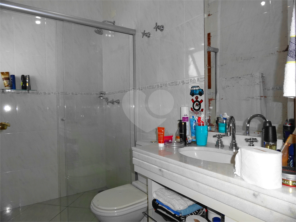Sobrado com piscina no Horto