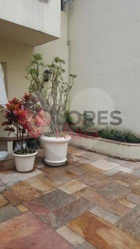 1 dormitório e sala com varanda. 1 vaga.