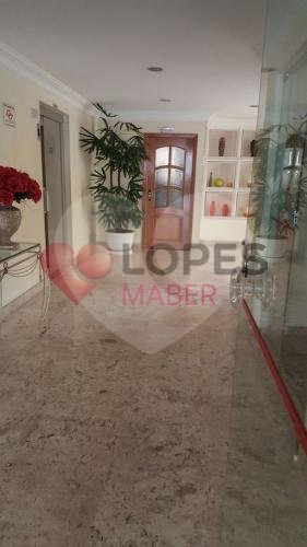 1 dormitório e sala com varanda. 1 vaga.