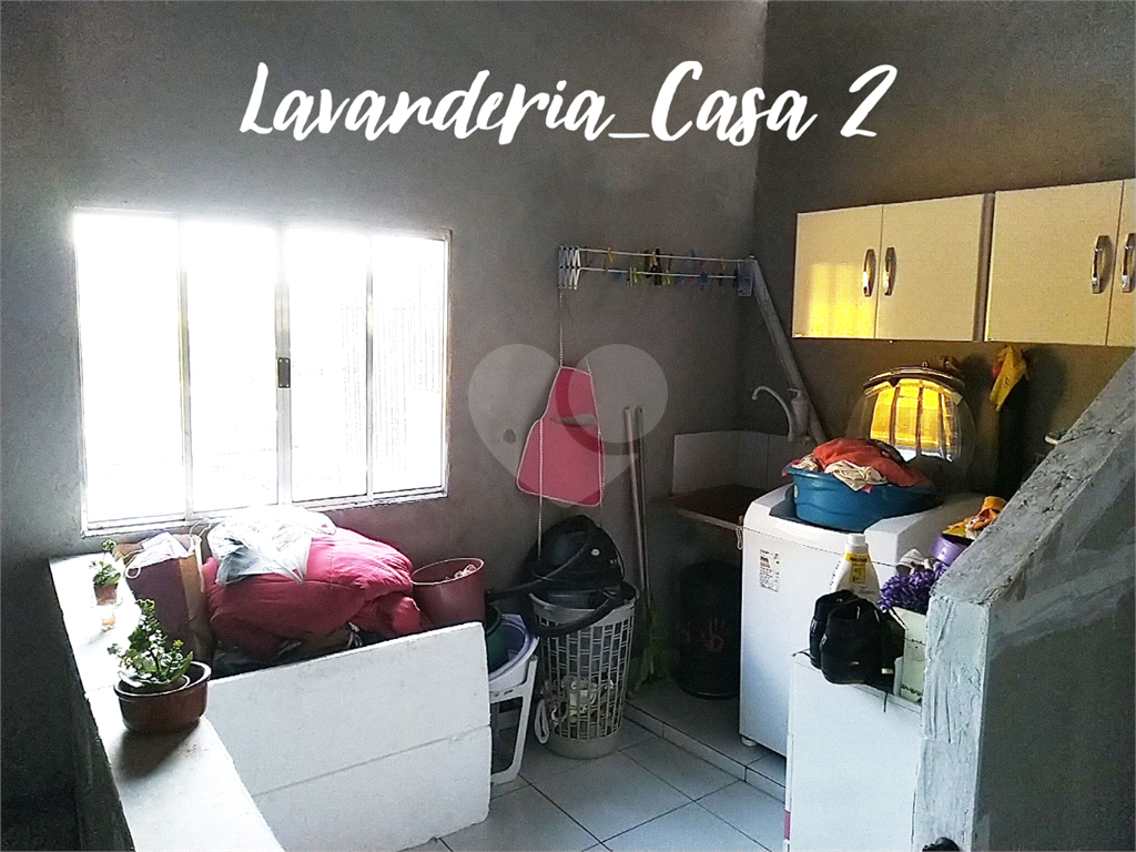 Terreno com 3 casas construídas no Jaraguá