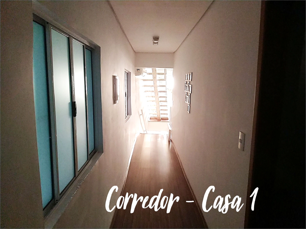 Terreno com 3 casas construídas no Jaraguá
