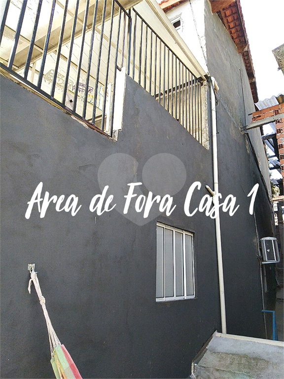 Terreno com 3 casas construídas no Jaraguá
