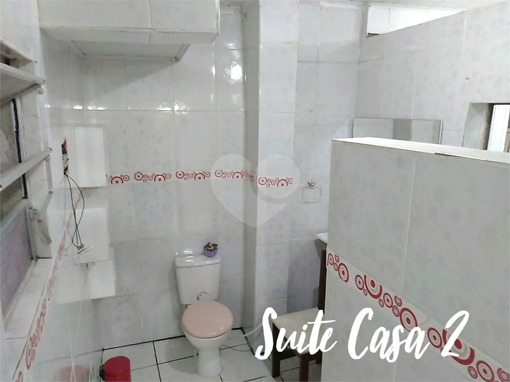 Terreno com 3 casas construídas no Jaraguá