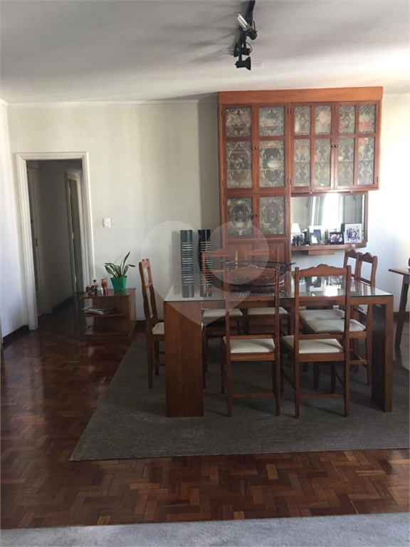 Apartamento à venda com 3 quartos, 140m² - Foto 13