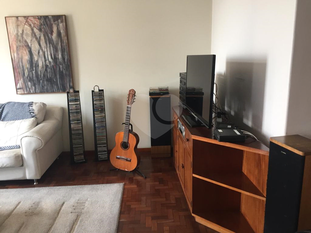 Apartamento à venda com 3 quartos, 140m² - Foto 17