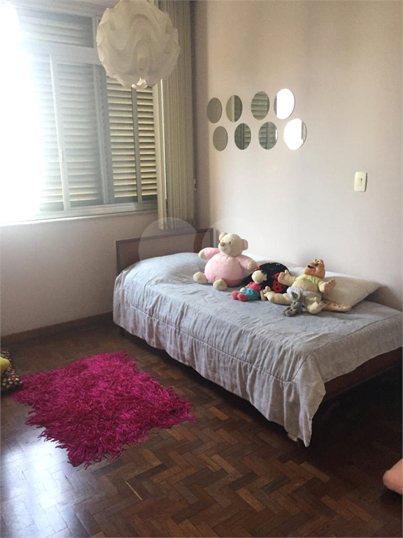 Apartamento à venda com 3 quartos, 140m² - Foto 15