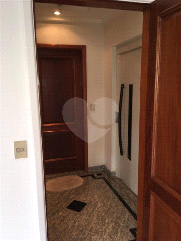 APARTAMENTO em MORUMBI