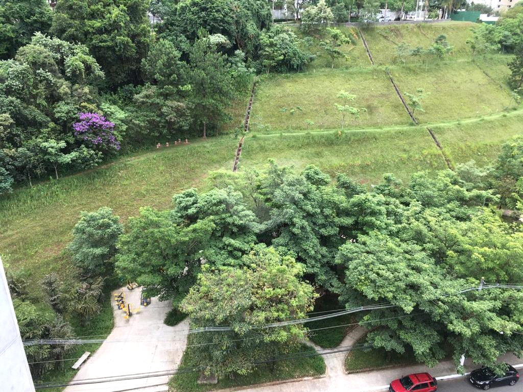APARTAMENTO em MORUMBI