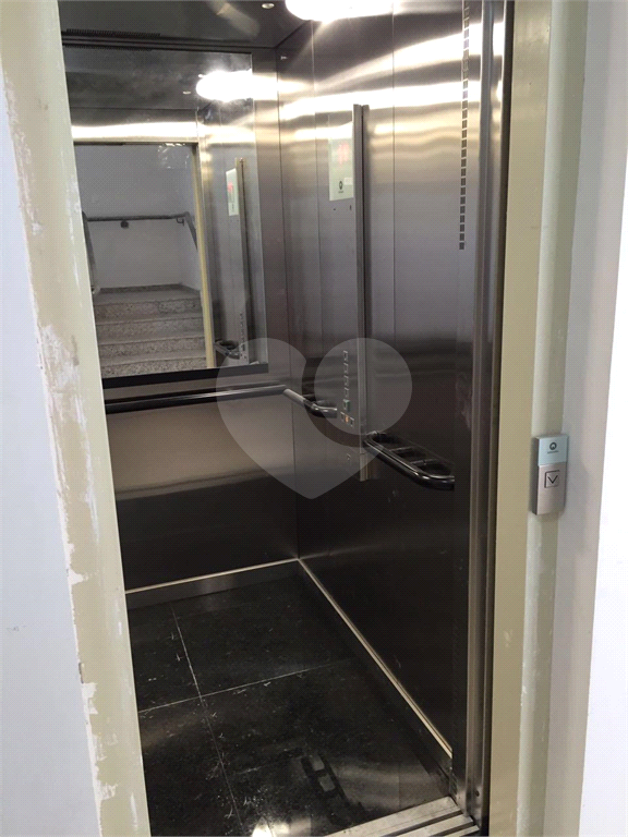 Sala comercial em Santana para venda