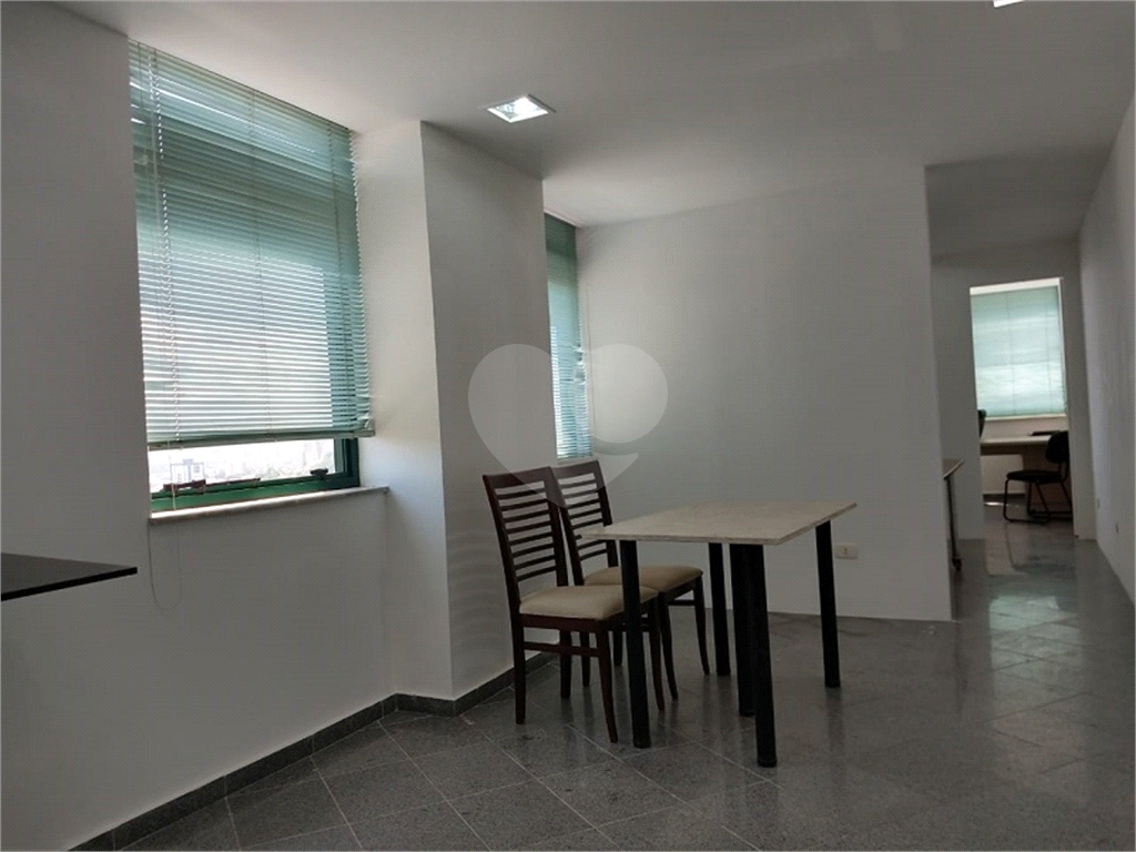 Conjunto Comercial no Tucuruvi.