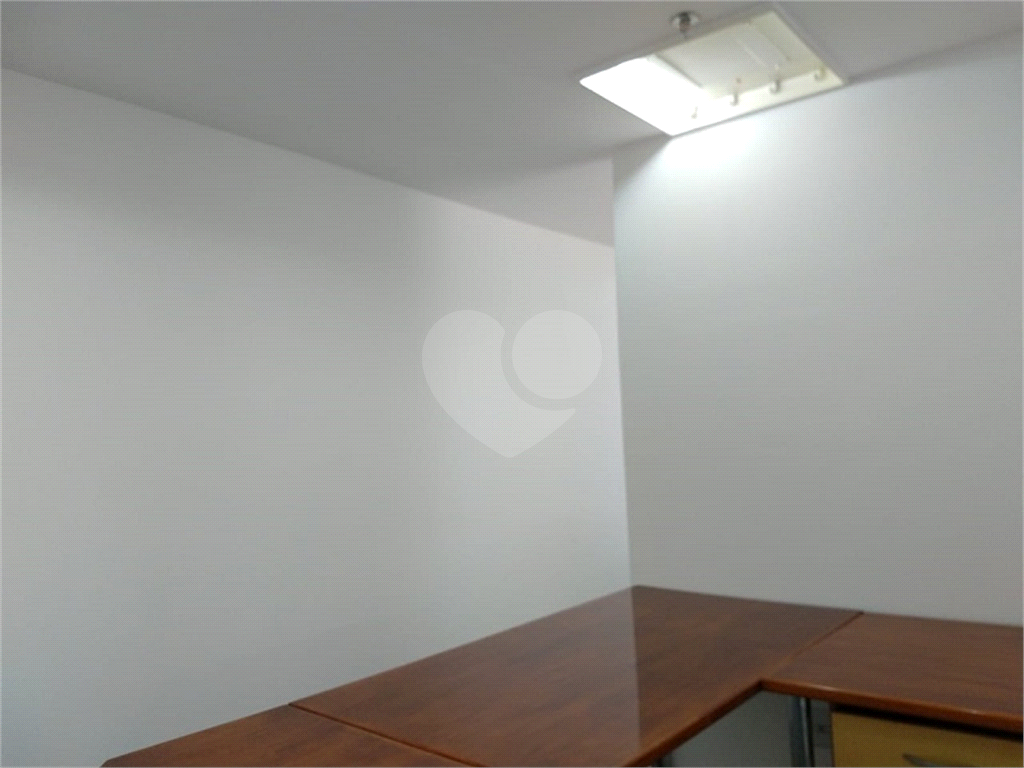 Conjunto Comercial no Tucuruvi.