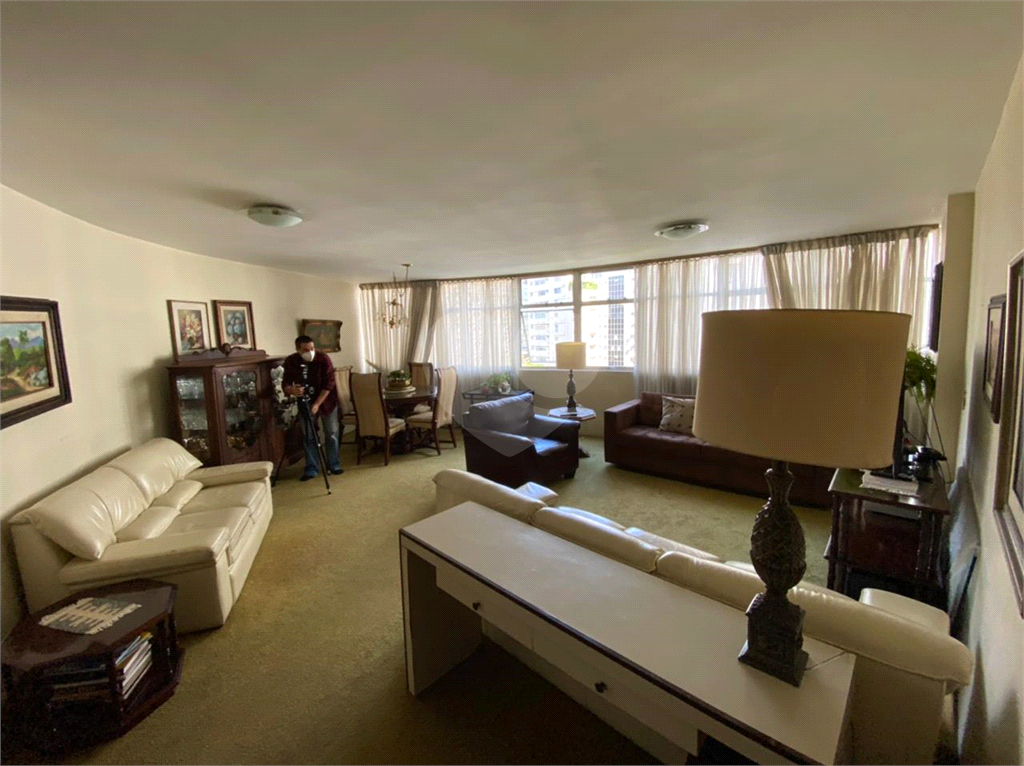 Apartamento à venda no JARDIM EUROPA com 175 m² 