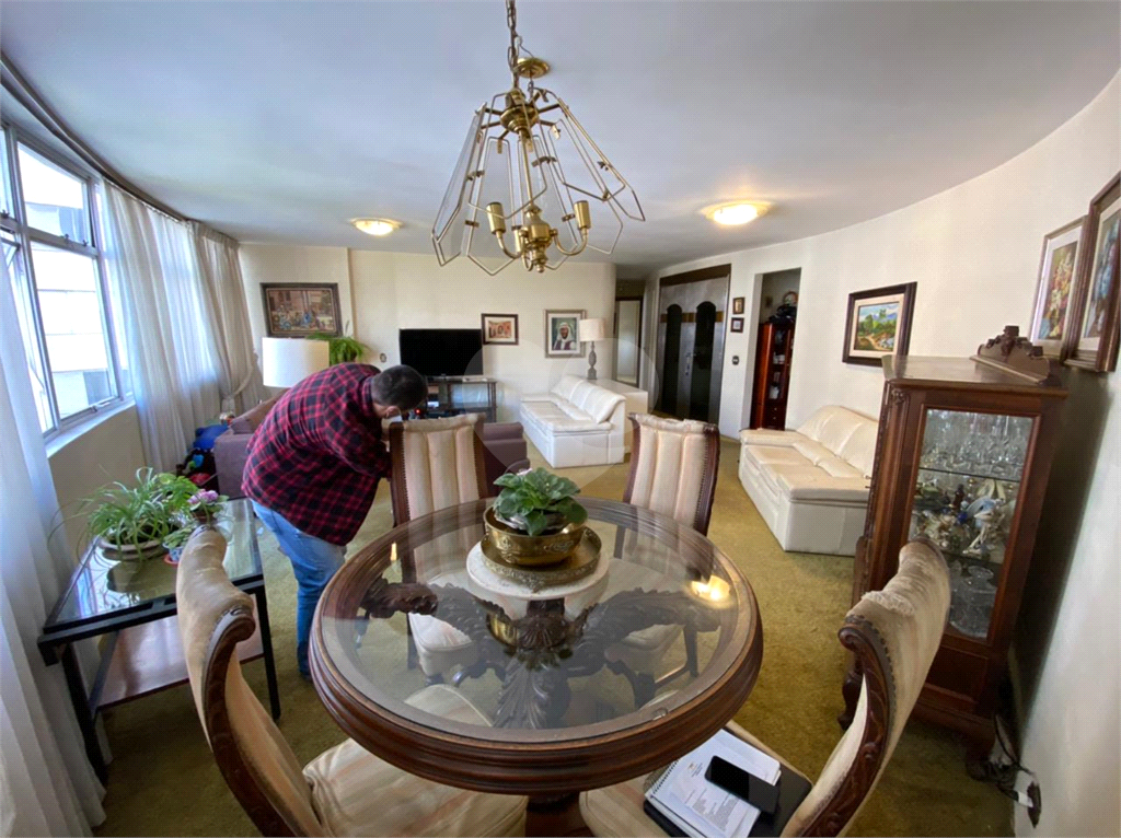 Apartamento à venda no JARDIM EUROPA com 175 m² 