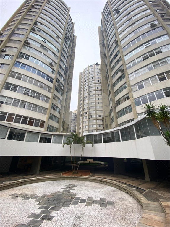 Apartamento à venda no JARDIM EUROPA com 175 m² 