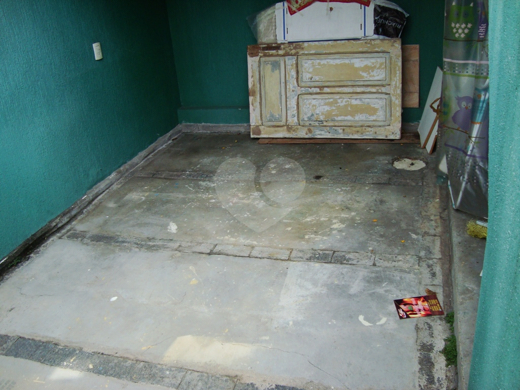 Casa na Santa Terezinha