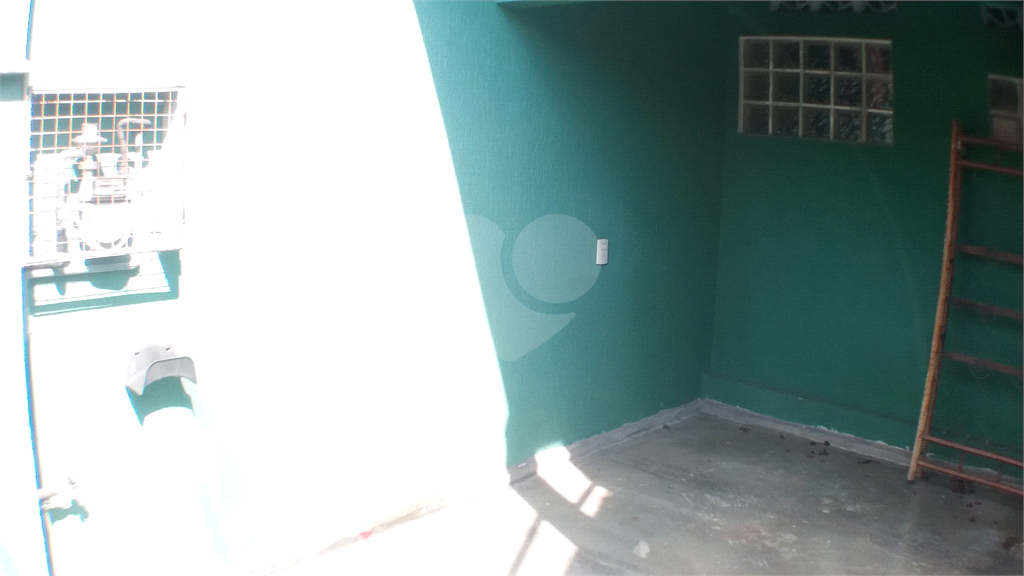 Casa na Santa Terezinha