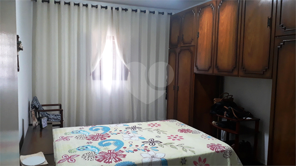 Casa totalmente térrea com 215 m² de área total