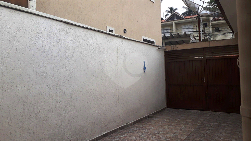 Casa totalmente térrea com 215 m² de área total