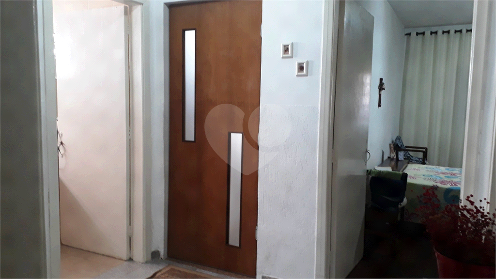 Casa totalmente térrea com 215 m² de área total