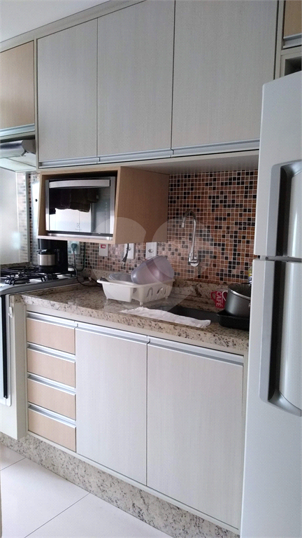 APARTAMENTO em VILA AMÁLIA (ZONA NORTE)