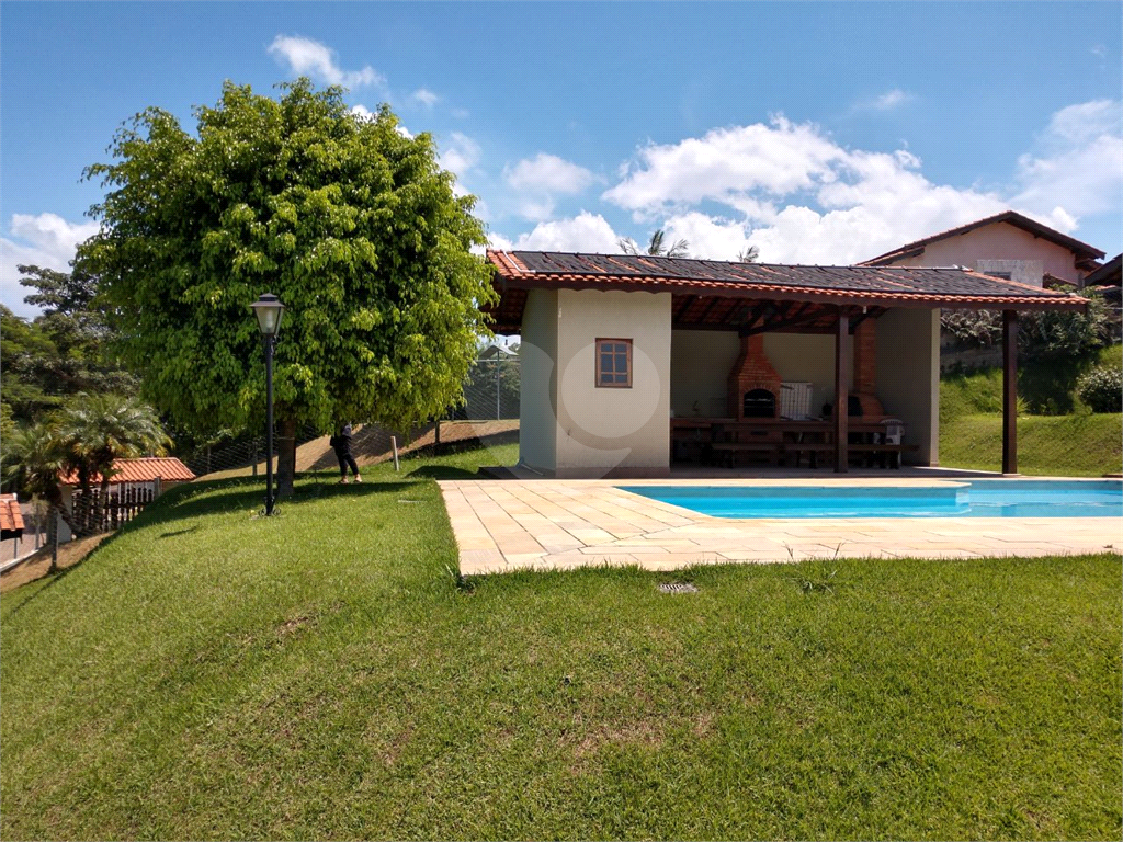 Casa em Bom Jesus dos Perdões - Bairro Guaxinduva
