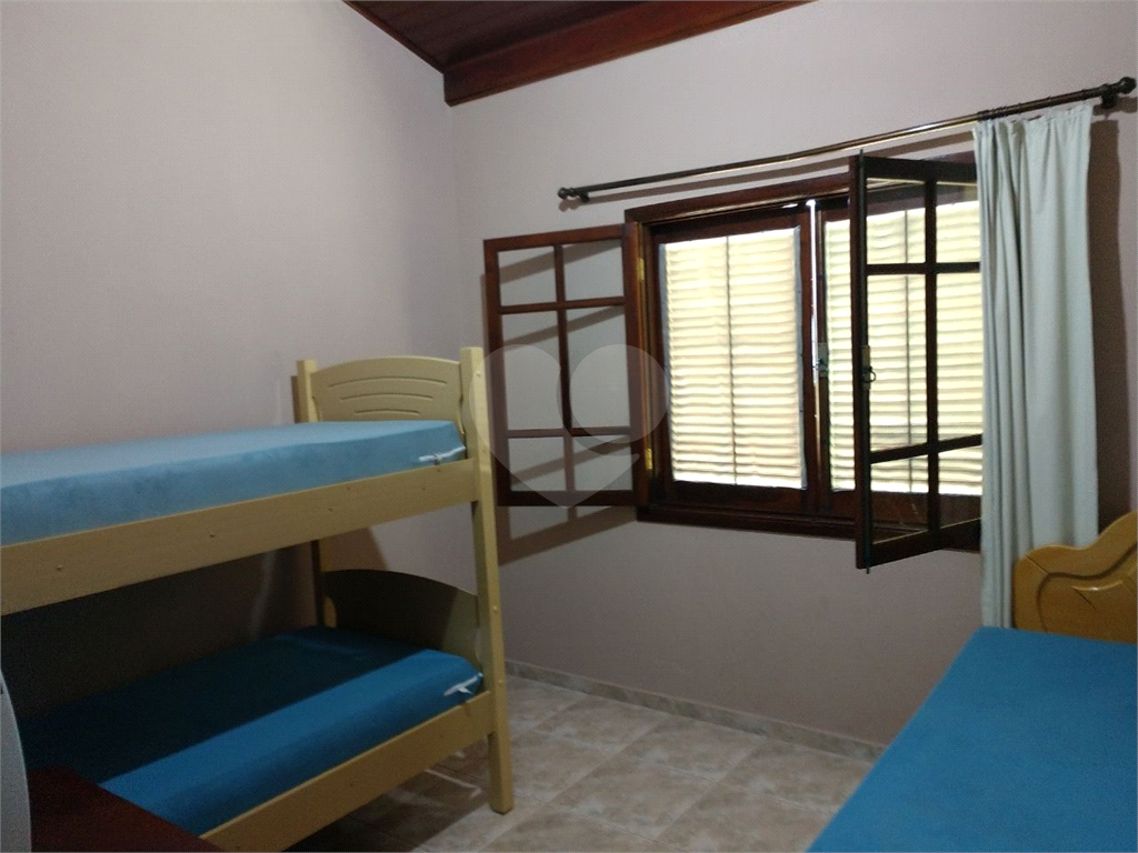Casa em Bom Jesus dos Perdões - Bairro Guaxinduva