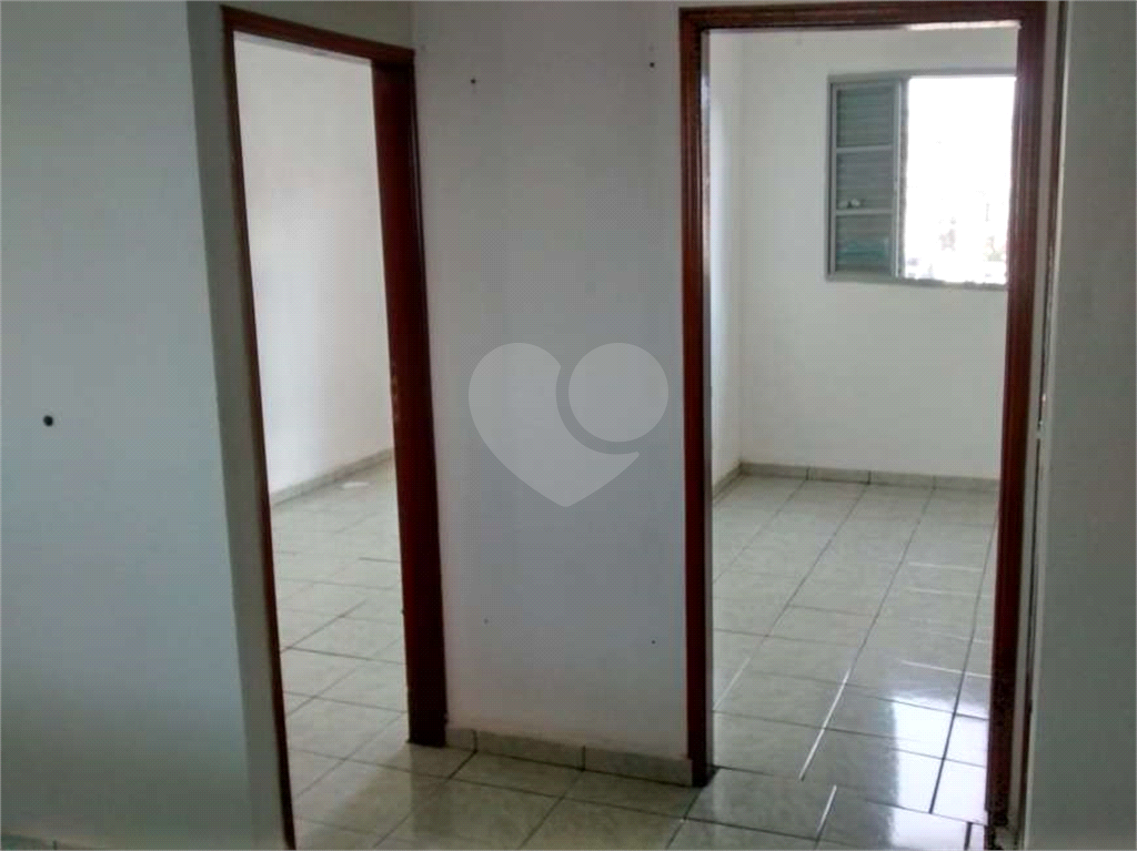 Prédio inteiro no bairro do Jardim Peri com 1.680 metros quadrados de esquina