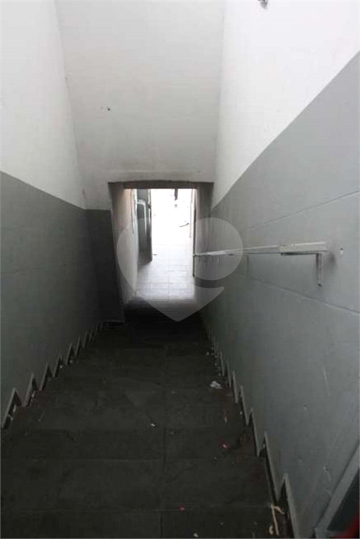 Prédio inteiro no bairro do Jardim Peri com 1.680 metros quadrados de esquina