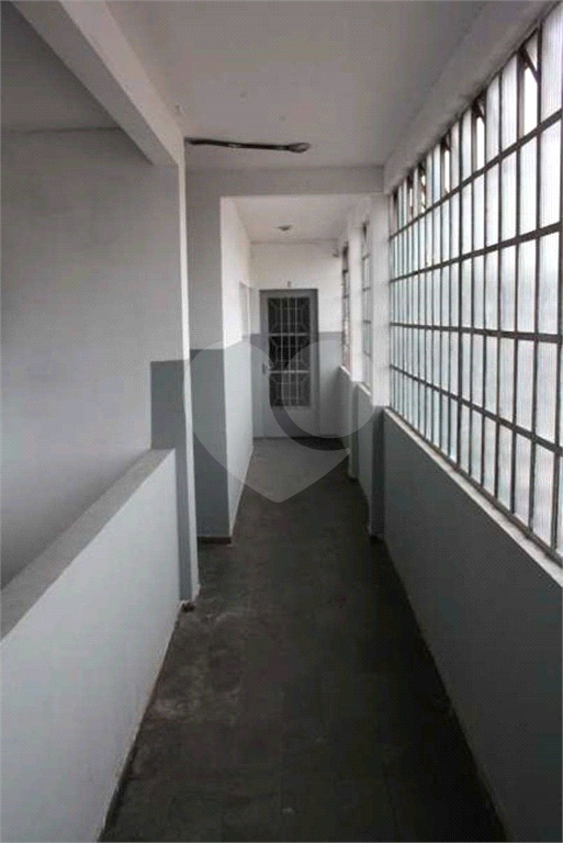 Prédio inteiro no bairro do Jardim Peri com 1.680 metros quadrados de esquina