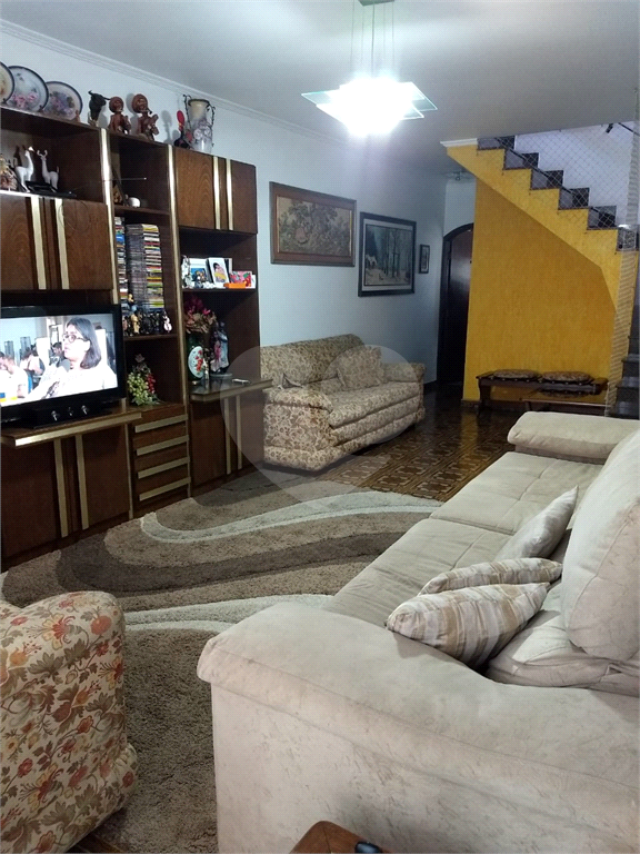 Sobrado semi-novo na Vila Maria Alta!