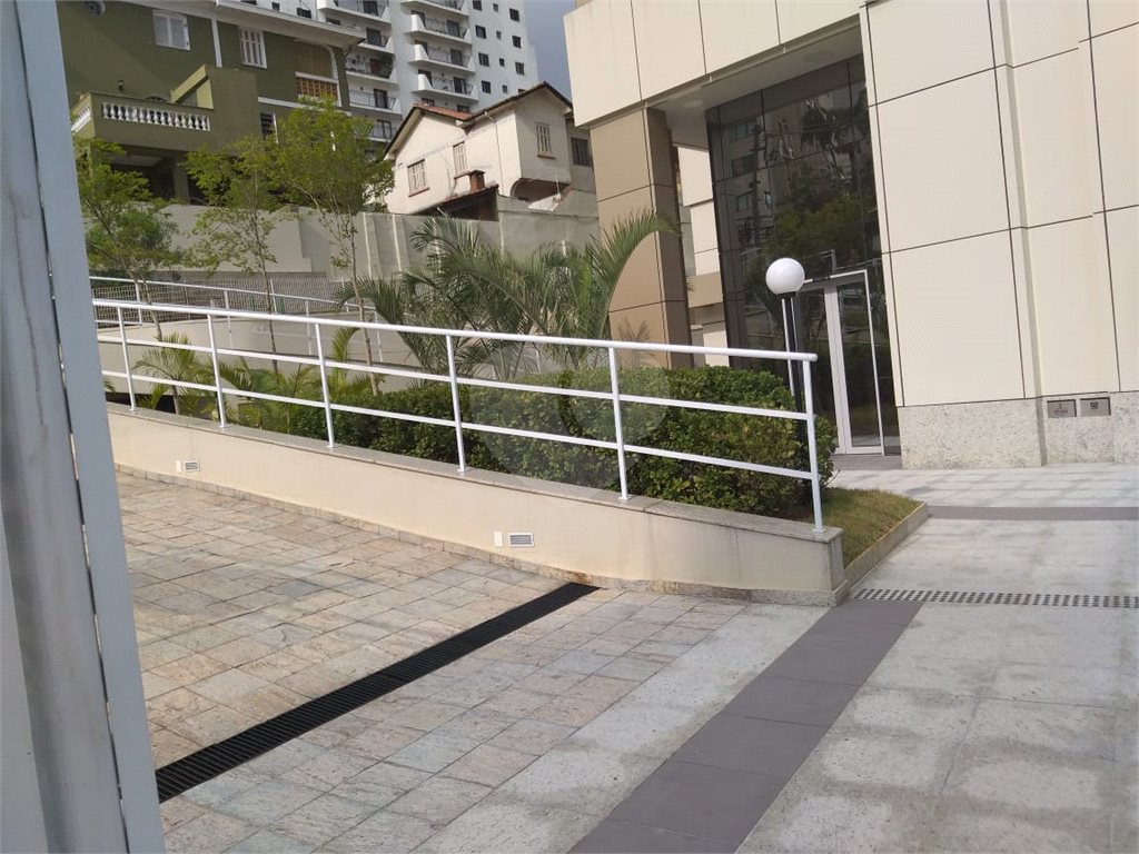 Sala comercial Santana para prédio novo