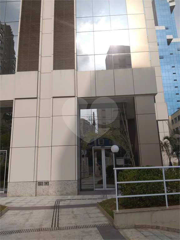 Sala comercial Santana para prédio novo