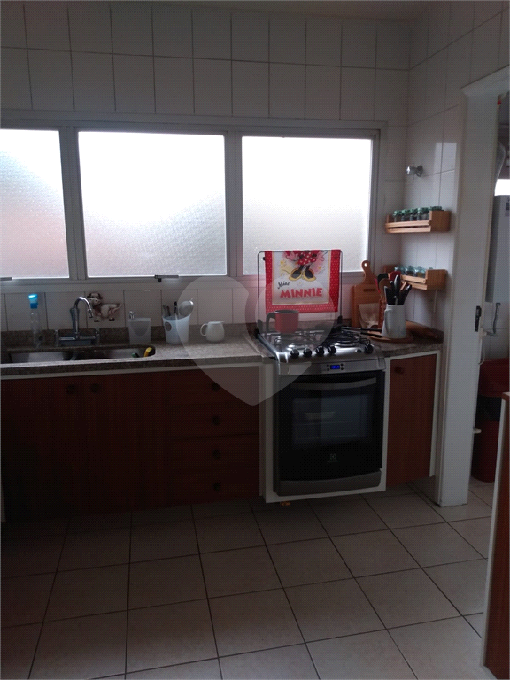 Apartamento na Água Fria, com 3 dormitórios, 1 vaga fixa, excelente localização.