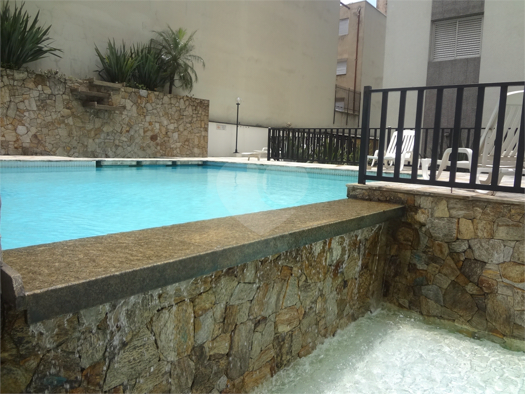 Apartamento na Água Fria, com 3 dormitórios, 1 vaga fixa, excelente localização.