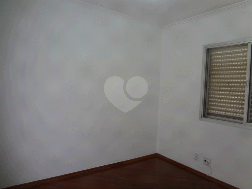 Apartamento na Água Fria, com 3 dormitórios, 1 vaga fixa, excelente localização.