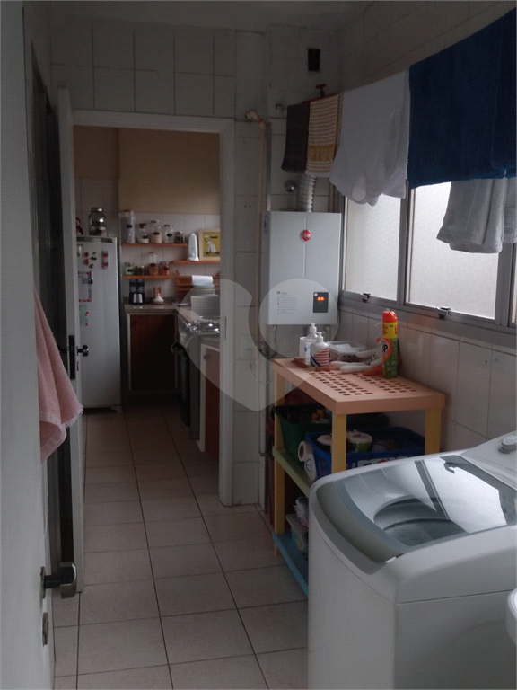 Apartamento na Água Fria, com 3 dormitórios, 1 vaga fixa, excelente localização.