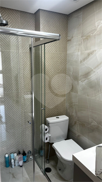  Apartamento Reformado com Varanda Gourmet na Vila Ester | 2 Dormitórios,1 vaga e  Lazer Completo 