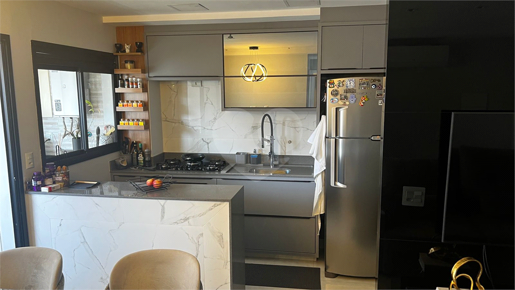  Apartamento Reformado com Varanda Gourmet na Vila Ester | 2 Dormitórios,1 vaga e  Lazer Completo 