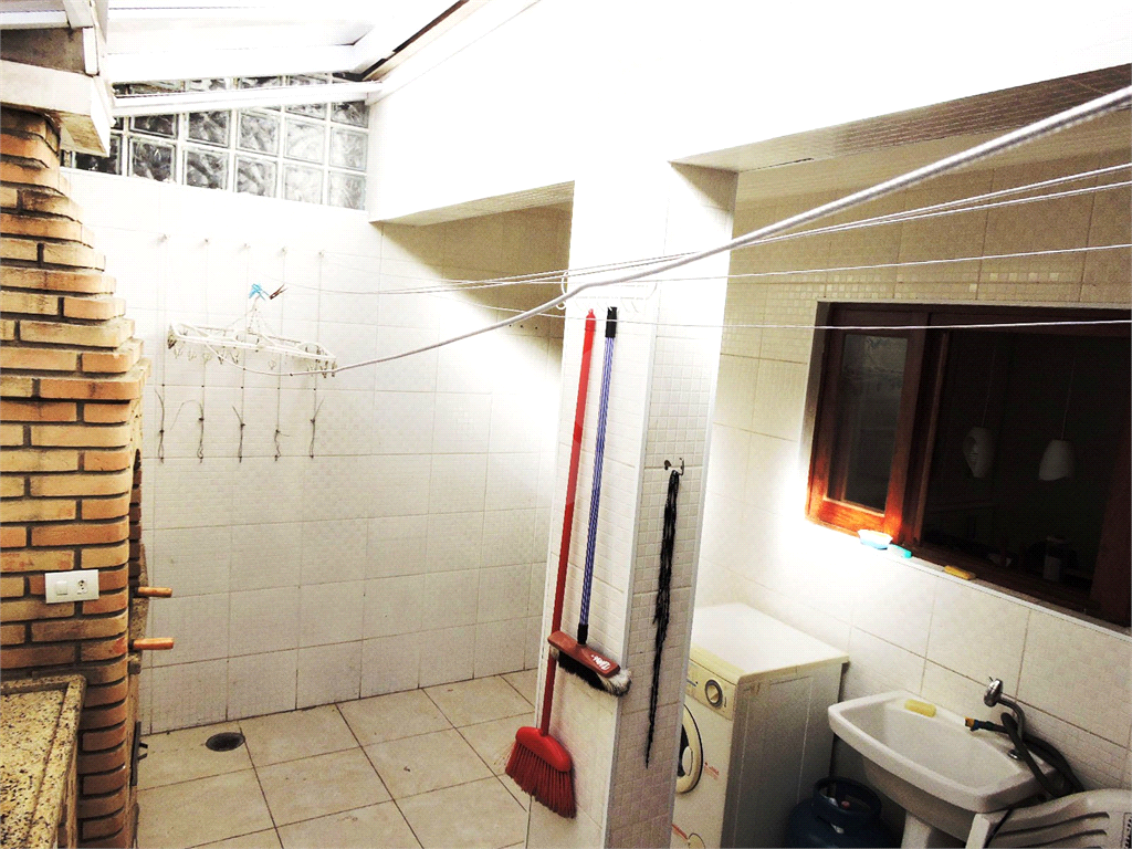 Cond. fechado, 110 metros - Tremembé -  Vl Irmãos Arnoni -  Sobrado  3 dorm. 2 vagas 