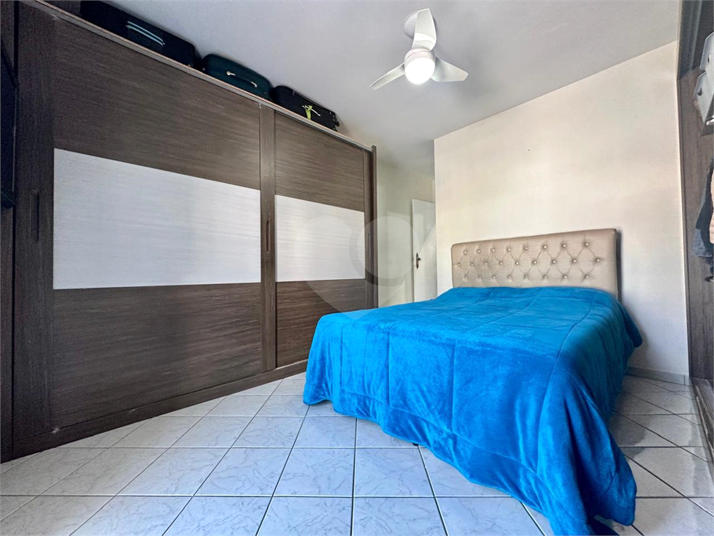 Sobrado localizado no Mandaqui, com 2 suítes e 3 vagas de garagem. Excelente conservação.