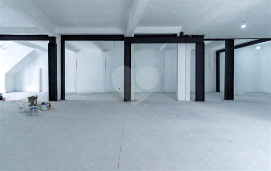 Salão Comercial Todo Reformado com 420m² Jaçanã!!!