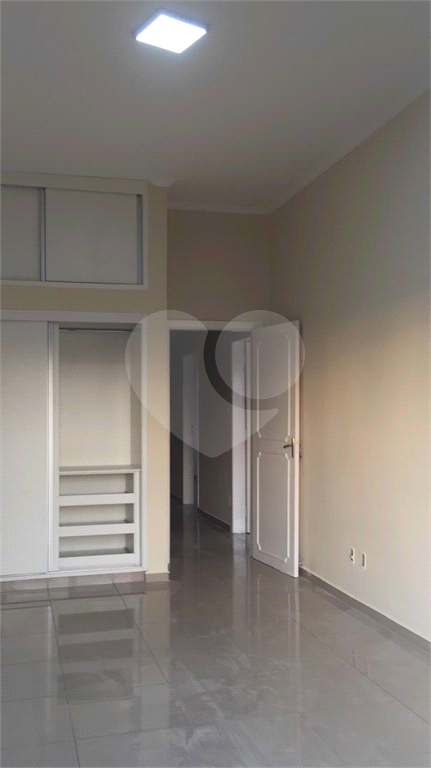 Apartamento em Vila Anglo Brasileira