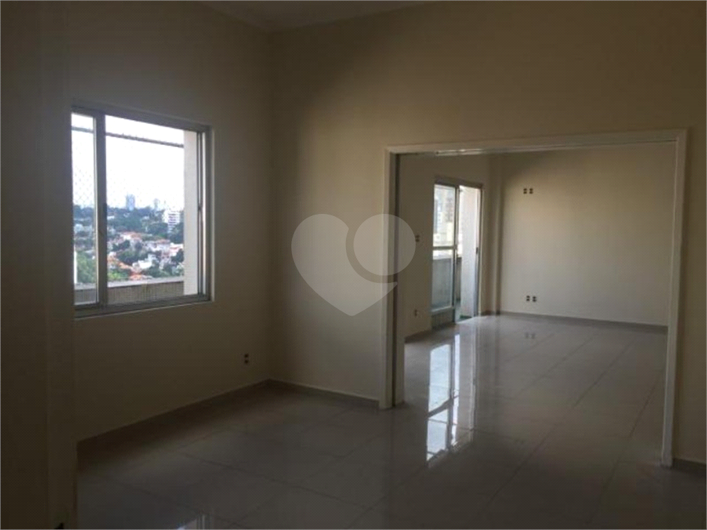 Apartamento em Vila Anglo Brasileira